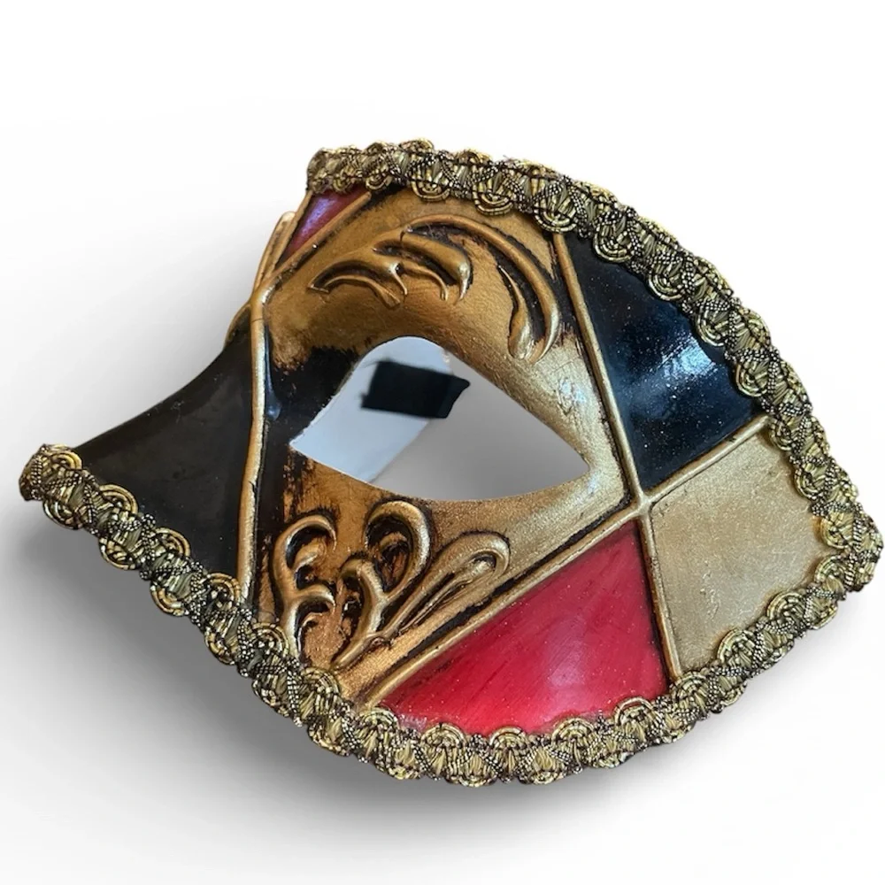 ✨Gold and Black Masquerade Mask. Authentic Venetian Mask